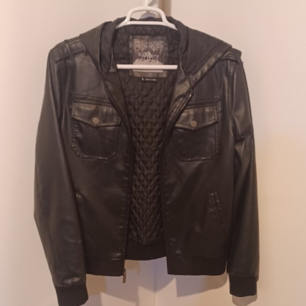 Whispering Smith Black Pleather Hooded Zip Up Lined Bomber 4 Pocket Jacket Large